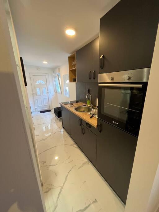 Lovely Apartment In City Center . Belgrad Dış mekan fotoğraf